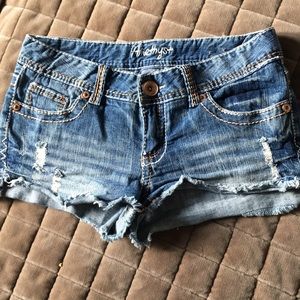3/$15💥Amethyst Short Denim Shorts